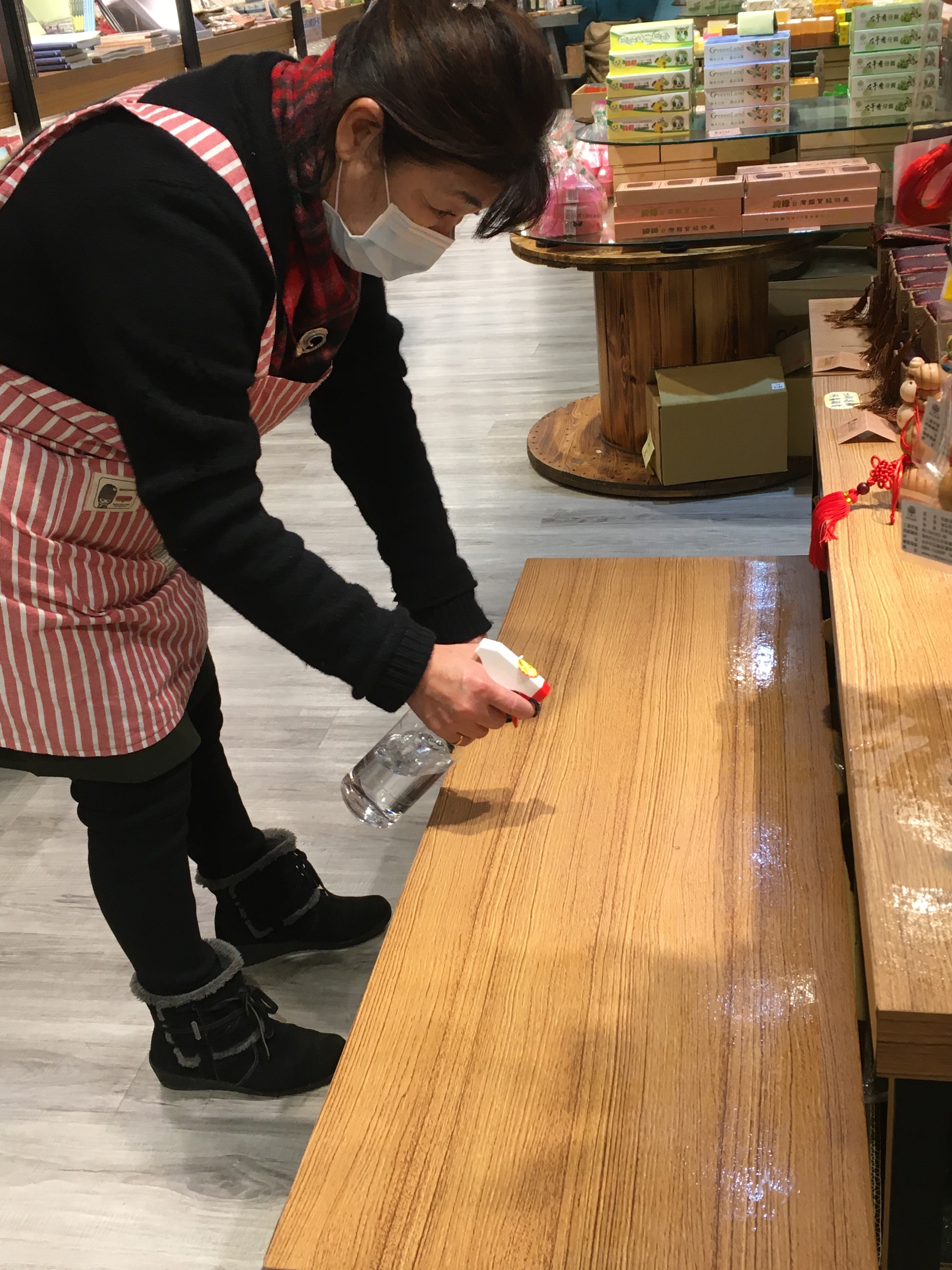 展示櫃清潔消毒
