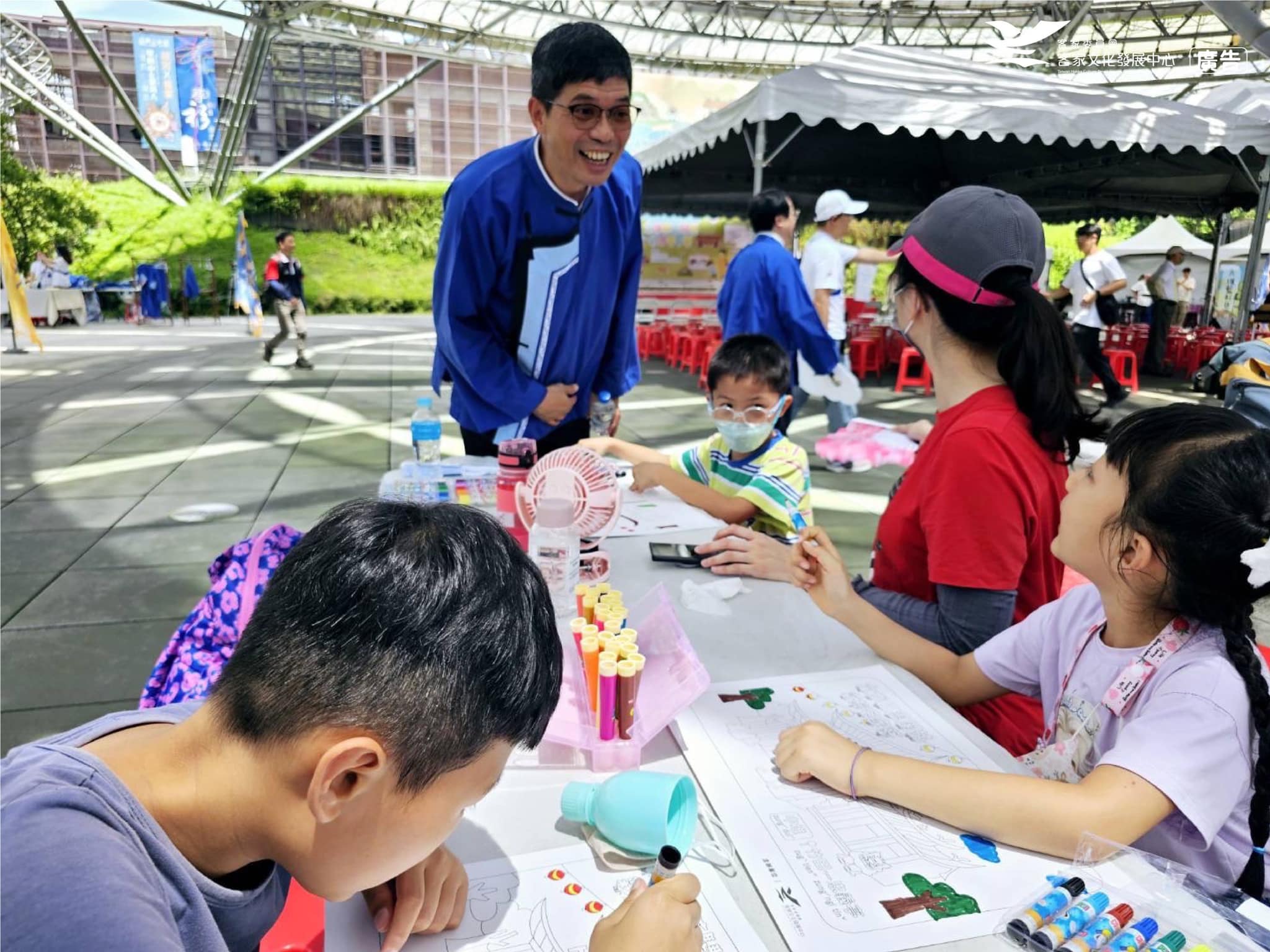 六堆日蓋鬧熱彩繪客家藝 展示圖