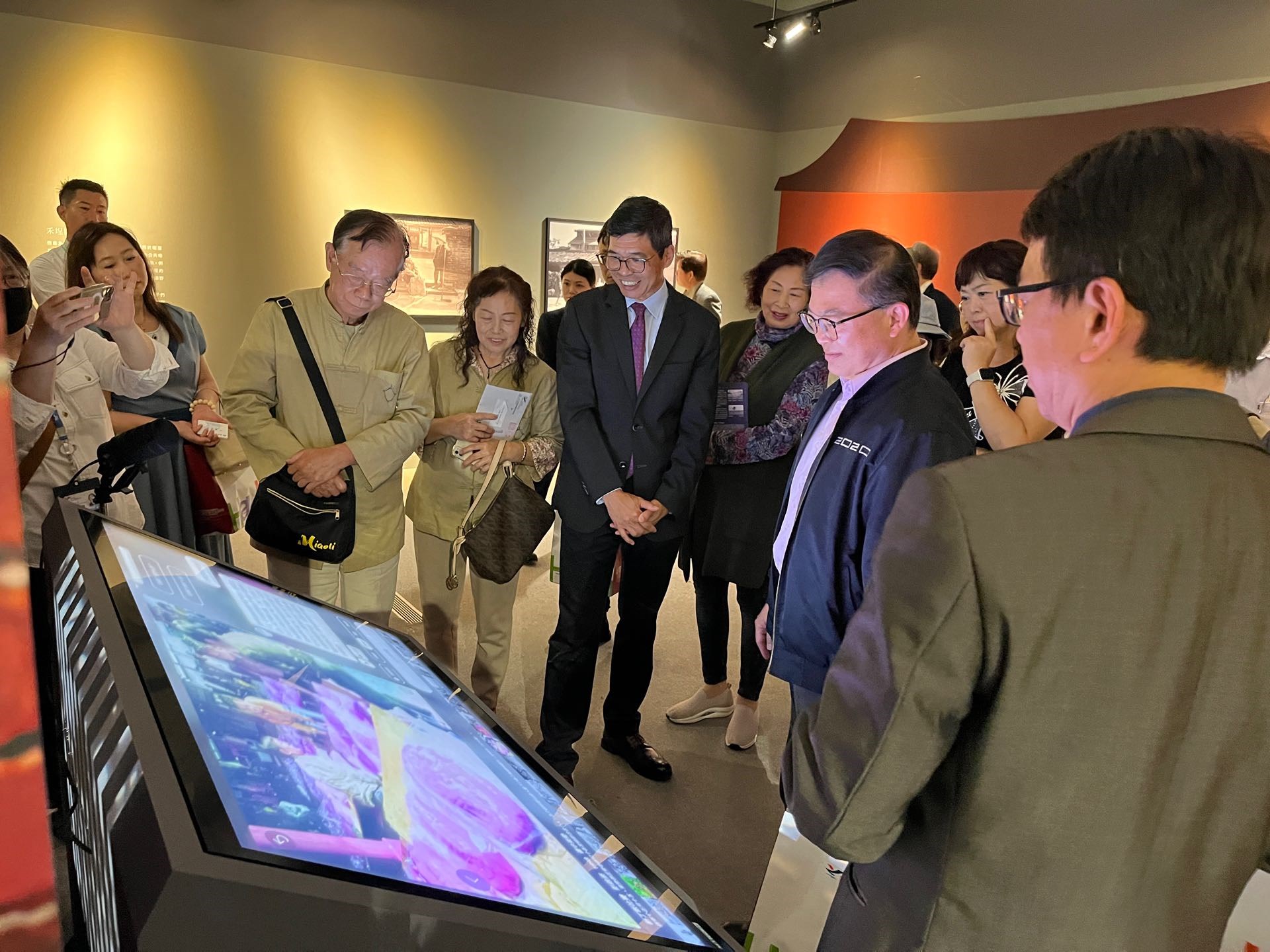 Visitors can have real-time conversations with AI in Hakka, Mandarin and English, exploring Hakka culture thro