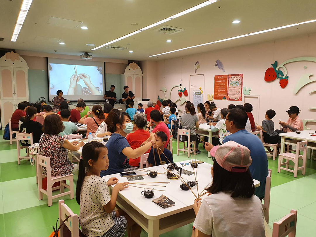 Summer activity for young people returning home and local experts – Bullrush weaving 展示圖