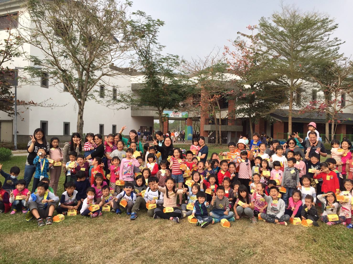 今日農曆二月初二 正是伯公生(土地公生日之意)六堆園區辦理一系列的伯公生文化活動 今日農曆二月初二 正是伯公生(土地公生日之意)六堆園區辦理一系列的伯公生文化活動